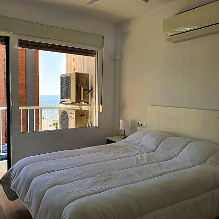 First Line Apartment With 3 Bedrooms And Seaviews Benidorm Esterno foto