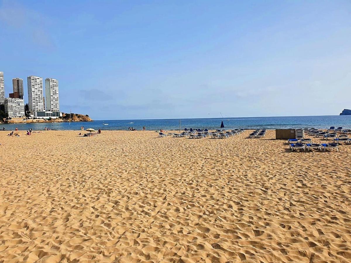 First Line Apartment With 3 Bedrooms And Seaviews Benidorm Esterno foto