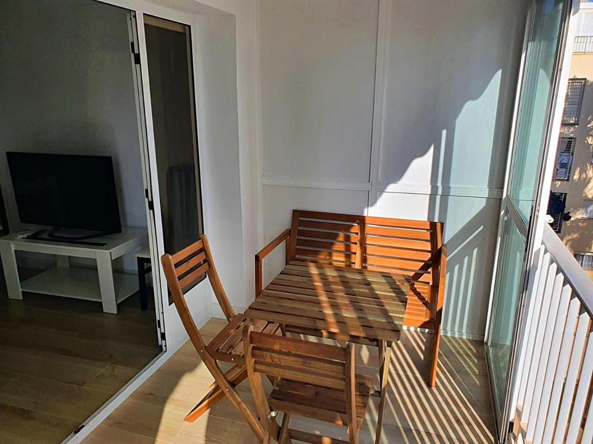 First Line Apartment With 3 Bedrooms And Seaviews Benidorm Esterno foto